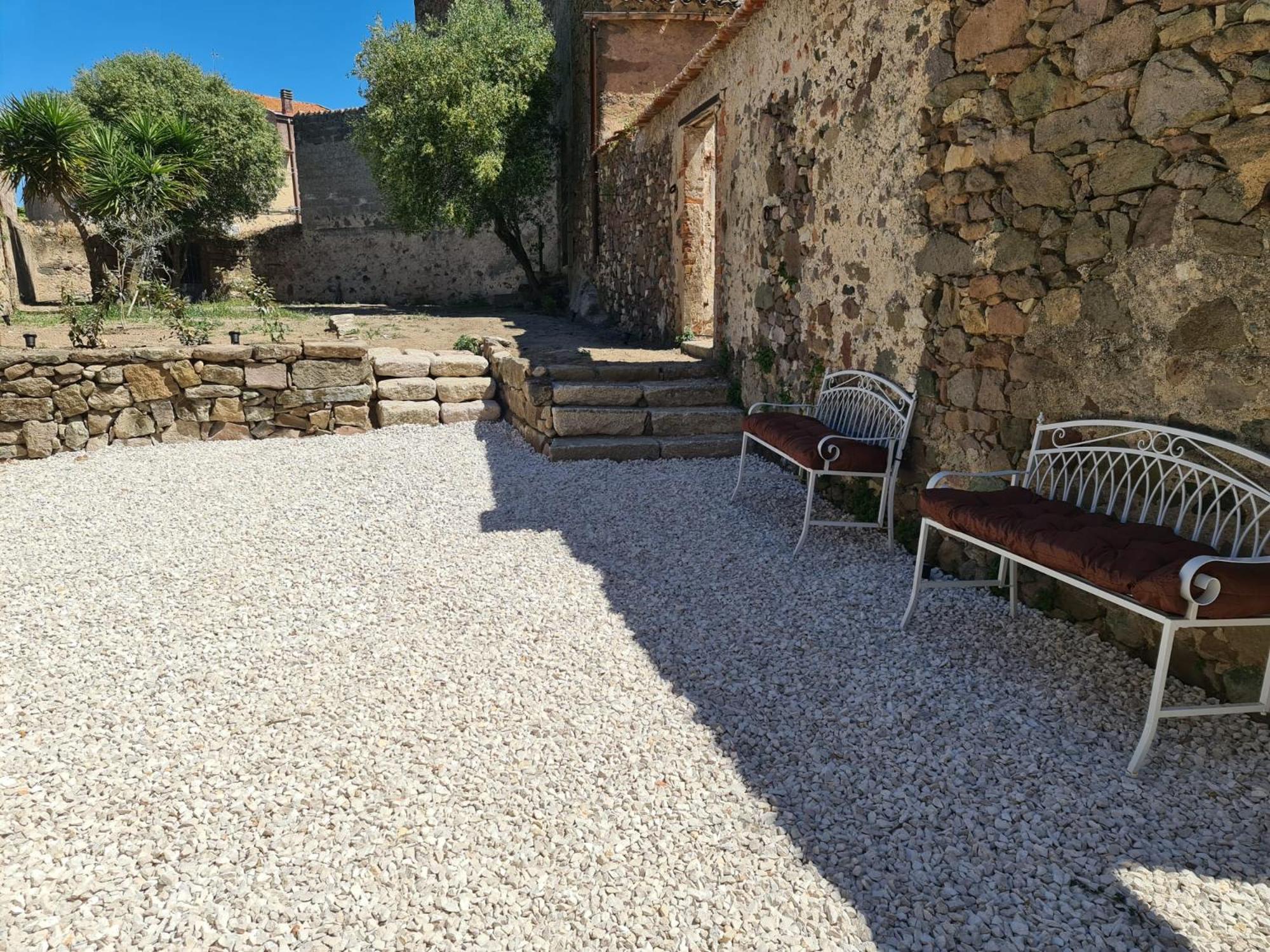 Borgo Santo Stefano Villa Oschiri Eksteriør bilde